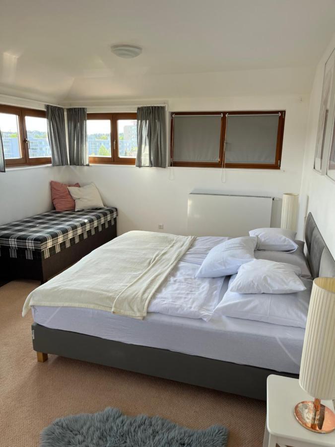 Residence Sarka Top プラハ エクステリア 写真